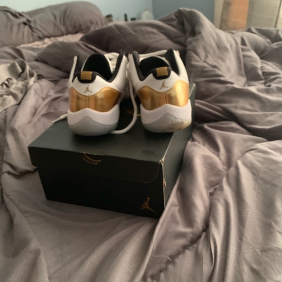 Air Jordan 11 Closing Ceremony - Picture 3 of 4